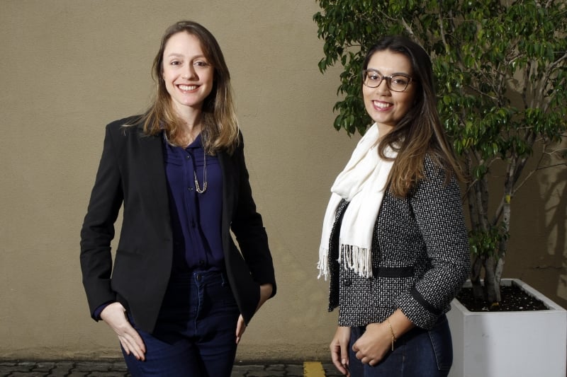 Maiara e Nathalia fazem os atendimentos em caf&eacute;s da Capital Foto: MARCELO G. RIBEIRO/JC