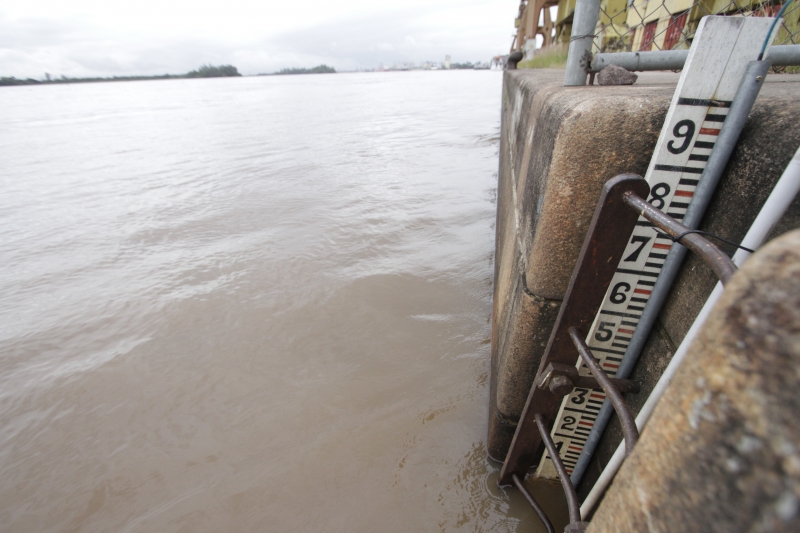Nível do rio Guaíba deixa prefeitura de Porto Alegre em alerta