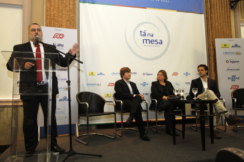 Cristian Mairesse Cavalheiro, da GetNet, foi um dos debatedores na Federasul