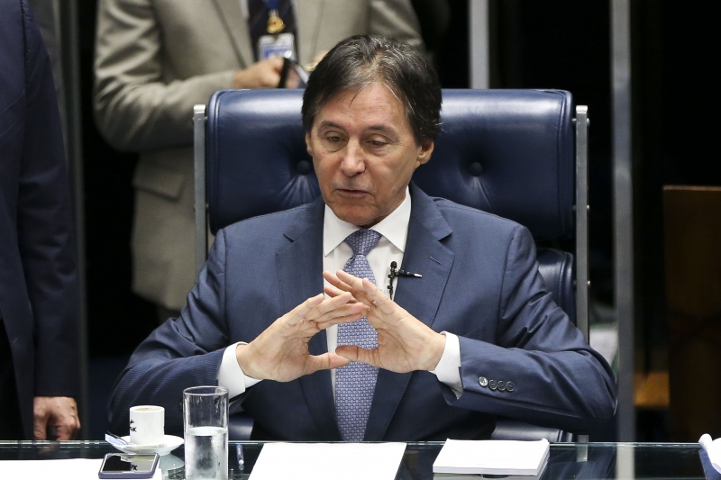  Além da LDO, o Congresso também votará o projeto que remaneja R$ 102,4 milhões do Orçamento para a Polícia Federal retomar a emissão de passaportes