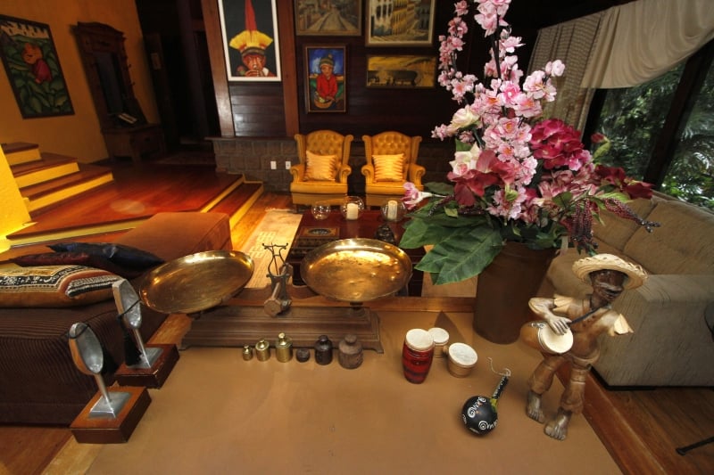 Gera&ccedil;&atilde;oE. 
Entrevista com Karen Miluterno, que transformou a casa dela em espa&ccedil;o de eventos.  Foto: MARCELO G. RIBEIRO/JC