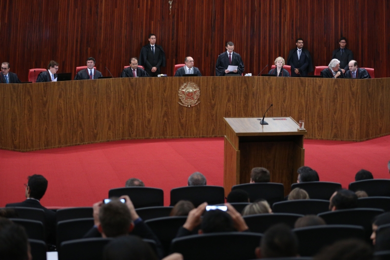 Tribunal Superior Eleitoral (TSE) retomou nesta manhã o julgamento da ação que pede cassação da chapa Dilma-Temer