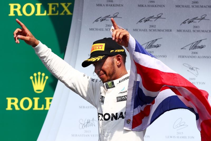 Hamilton se manteve na frente dos seus concorrentes neste domingo e venceu a corrida de ponta a ponta