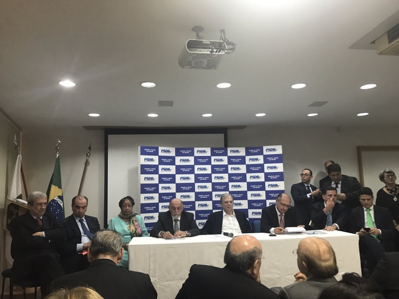 Reunião da executiva da sigla, em Brasília, definiu apoio a Temer caso não haja novo curso nos fatos
