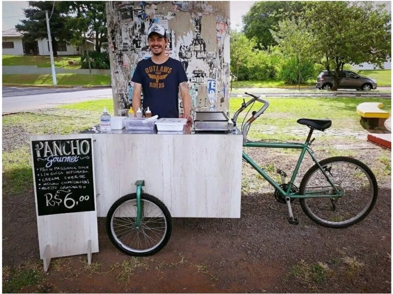 Yuca Food Bike vende panchos uruguaios no centro de São Leopoldo, Foto Yuca Food Bike, divulgação Foto: YUCA FOOD BIKE/DIVULGAÇÃO/JC