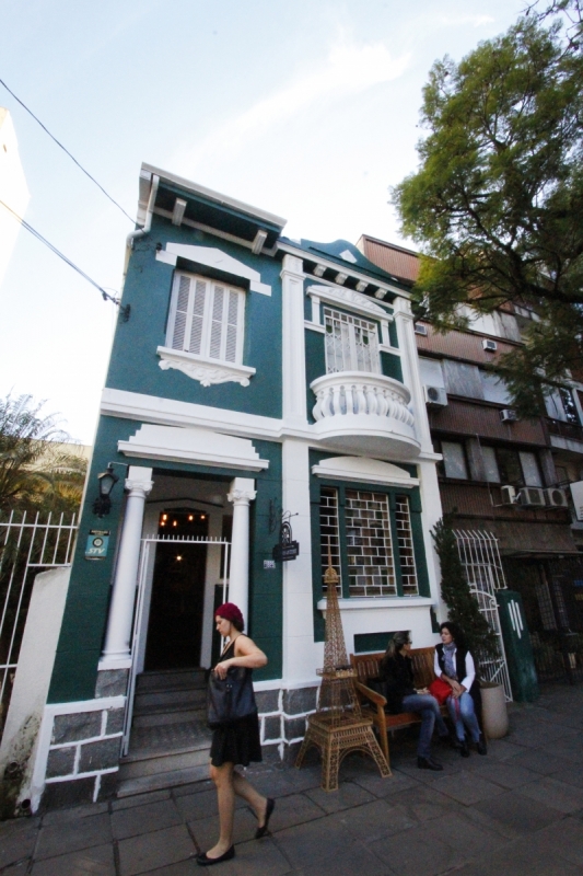 Andr&eacute; Motta propriet&aacute;rio da La Croissanterie, caf&eacute; especializado em croissant. Foto: CLAITON DORNELLES /JC