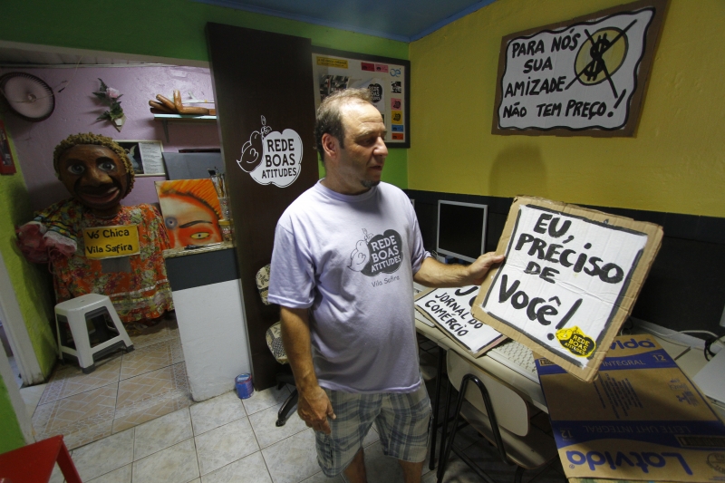 Costa atua como empreendedor social na Vila Safira e mantém o projeto Tia Chica, que faz parte da Rede de Boas Atitudes 