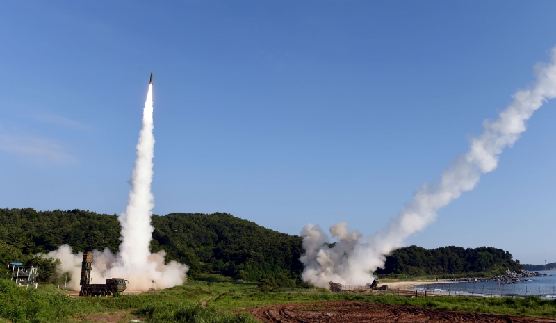 Simulação militar foi uma resposta ao lançamento realizado pelo governo norte-coreano no dia anterior