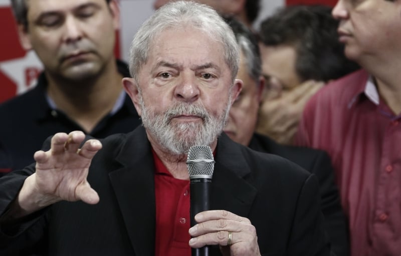 Para a assessoria de Lula, Palocci tenta reduzir sua pena através de um acordo de delação