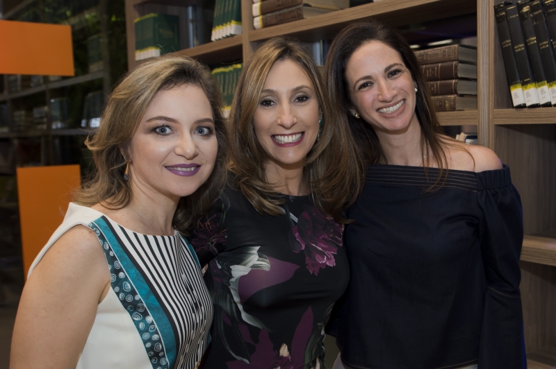 Piccoli, Adriane Kiperman e Fernanda Slavutzky na inauguração da nova biblioteca do Colégio Israelita Brasileiro