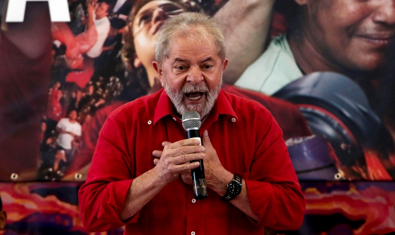 Lula é réu por corrupção passiva e lavagem de dinheiro