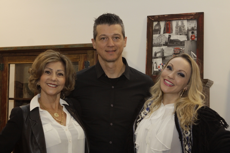 >> Sandra Helena, Paulo e Cristiane Pacheco na recepção aos convidados