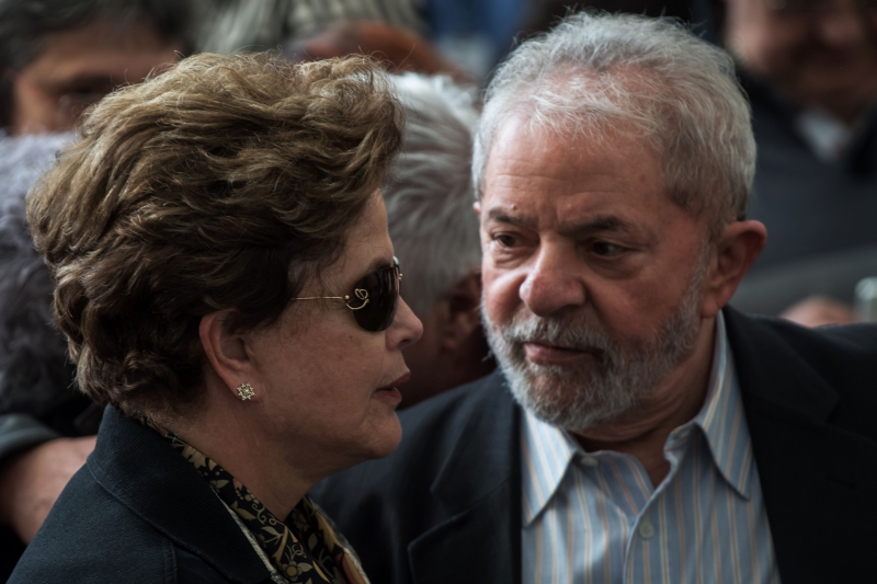 Dilma defende nome de Lula, que aguarda decisão do TRF4 sobre recurso contra condenação