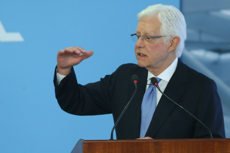 Ministro de Minas e Energia culpou ambiente político pela não conclusão de algumas medidas