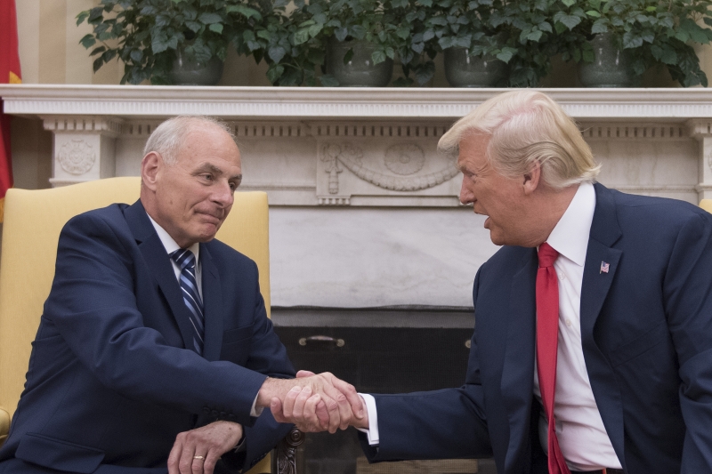  John Kelly assumiu o comando da Casa Branca