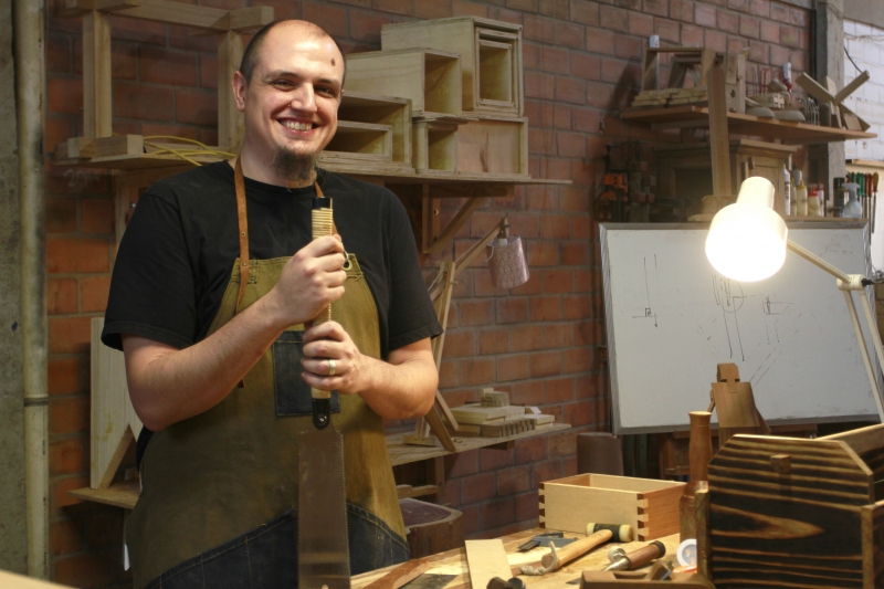 Gibran Bisio d� suas aulas no espa�o Fabrique, em Porto Alegre