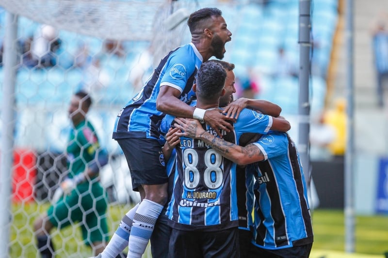 Resultado manteve o Grêmio na vice-liderança com oito pontos de desvantagem para o Corinthians