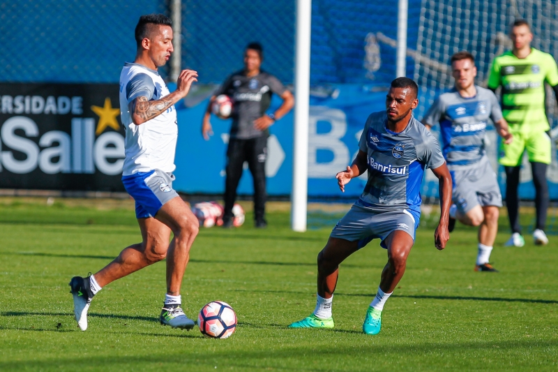 Barrios treinou normalmente no Centro de Treinamentos Luiz Carvalho