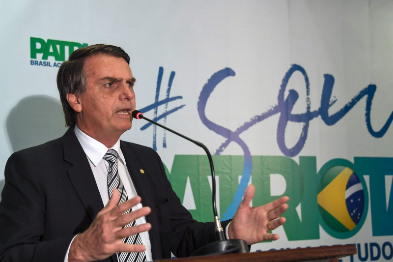 Deputado revelou que está "namorando" o economista Paulo Guedes para ser seu ministro da Fazenda
