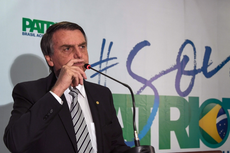 A defesa de Bolsonaro ainda afirma durante o pedido que deve ser afastada a imunidade parlamentar de Jean Wyllys