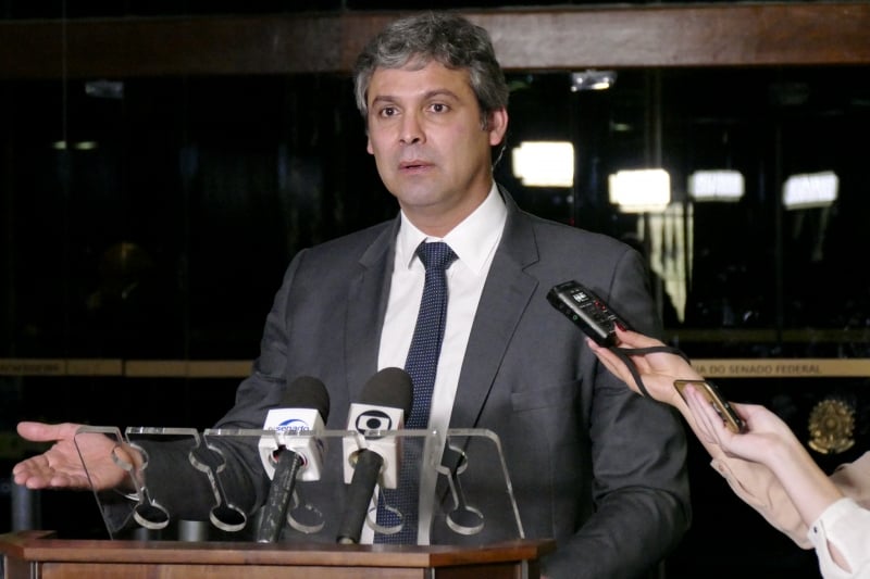 Lindbergh Farias (PT-RJ), repudiou a taxação de 50% sobre todas as exportações brasileiras aos Estados Unidos