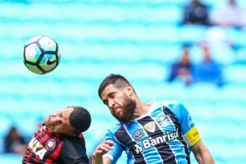 Marcelo Oliveira sofreu a lesão no confronto contra o Atlético/PR