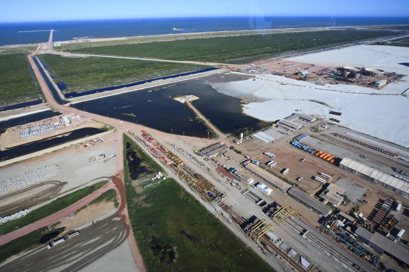 Terminal tinha projeto de instalação de siderúrgicas, estaleiro e até uma montadora de carros elétricos