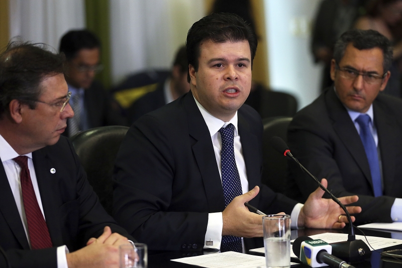 Ministro de Minas e Energia Fernando Coelho Filho prevê custo menor de energia com desestatização