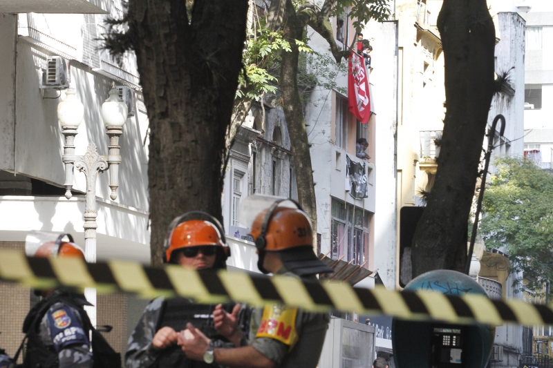 Apesar do forte aparato policial, ação ocorreu sem violência