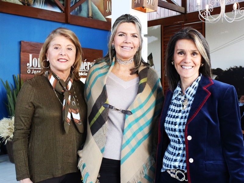Zenia Aranha da Silveira, Suzana Centeno Fantin e Ana Carolina Issler Ferreira Kessler da Comissão das Produtoras da Farsul