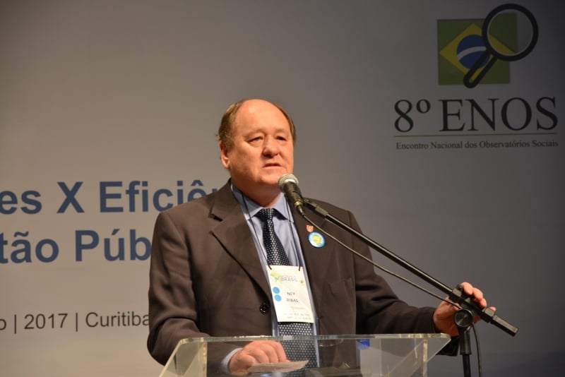 Nós, como pagadores de impostos, somos sócios do governo e, em qualquer empresa, um sócio quer ver resultado e eficiência, diz Ribas