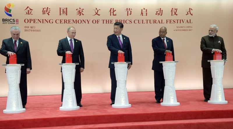 Líderes de Brasil, Rússia, China, África do Sul e Índia discutiram os rumos do bloco no balneário de Xiamen