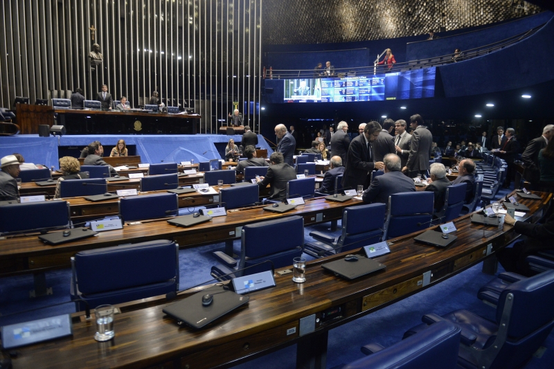 Plenário do Senado aprova texto-base da MP da TLP por 36 votos a 14
