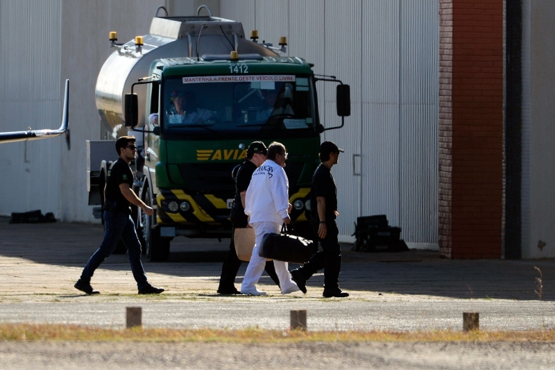 Geddel pode precisar passar a noite desta sexta na carceragem da Polícia Federal