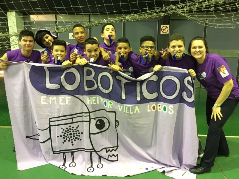 Equipe do EMEF Heitor Villa Lobos precisa juntar R$ 10 mil para participar da CBR