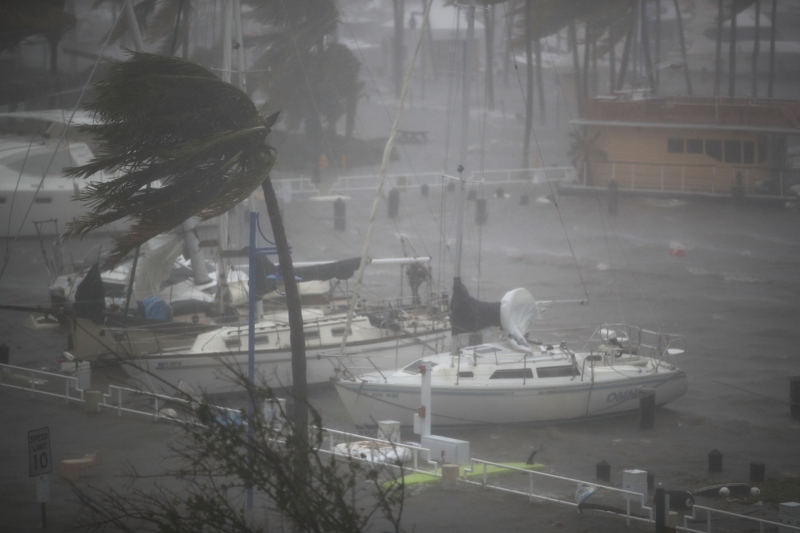 A expectativa é de que o furacão perca força à medida em que for avançando pelo território da Flórida
