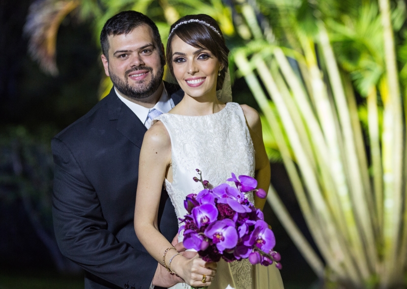 Roberto Musa Fay e Debora de Souza Sant'Anna casaram-se no Country Club 