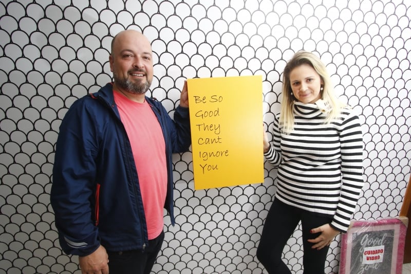 Entrevista com Cassio Bitencourt e Let&iacute;cia Reginato da Bang Impress&otilde;es, para mat&eacute;ria de facilidades e inova&ccedil;&atilde;o para casa e decora&ccedil;&atilde;o do Gera&ccedil;&atilde;oE.  Foto: FREDY VIEIRA/JC