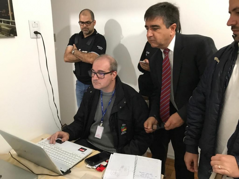 MP e Polícia apreenderam computador com mais de 6 mil fotos com crianças e adolescentes