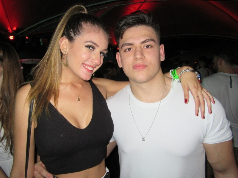 Rafaela Gaiga e Marco Meira no Warm Up do Ultra Brasil