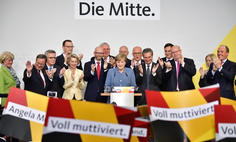 Merkel fez anúncio no discurso de vitória, no quartel-general do Partido Cristão-Democrata (CDU)
