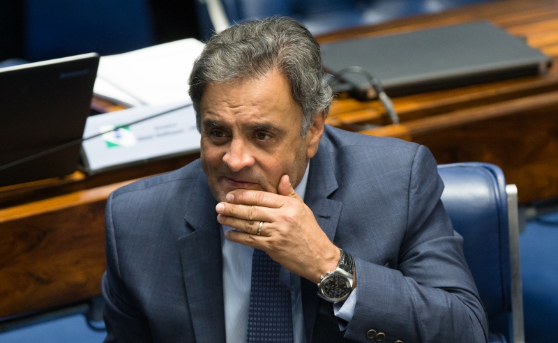 Sessão decidir sobre o afastamento ou não e o recolhimento noturno do senador Aécio Neves