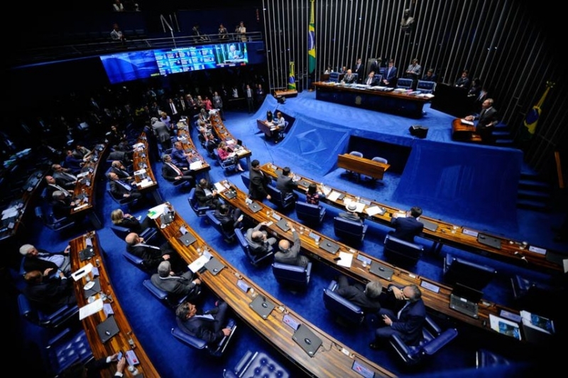 Afastamento de Aécio Neves será decidido amanhã pelo plenário