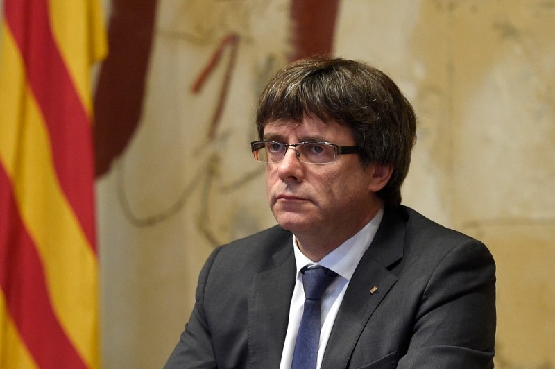 Puigdemont será afastado de suas funções