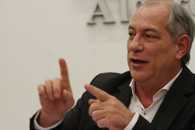 Ciro Gomes foi filiado de primeira hora da sigla dos tucanos em 1990 