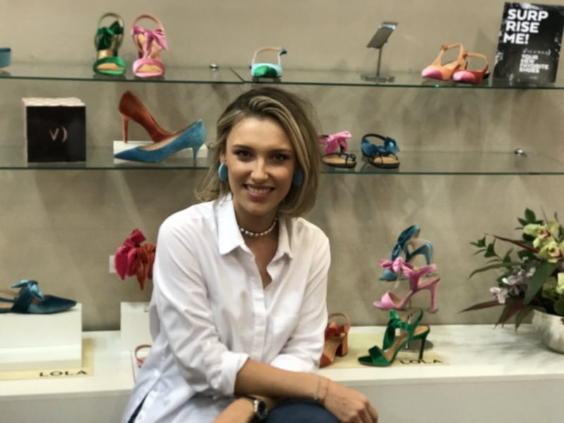 Rafaela Furlanetto &eacute; diretora de estilo da empresa criada pelo pai Foto: ANA FRITSCH/ESPECIAL/JC