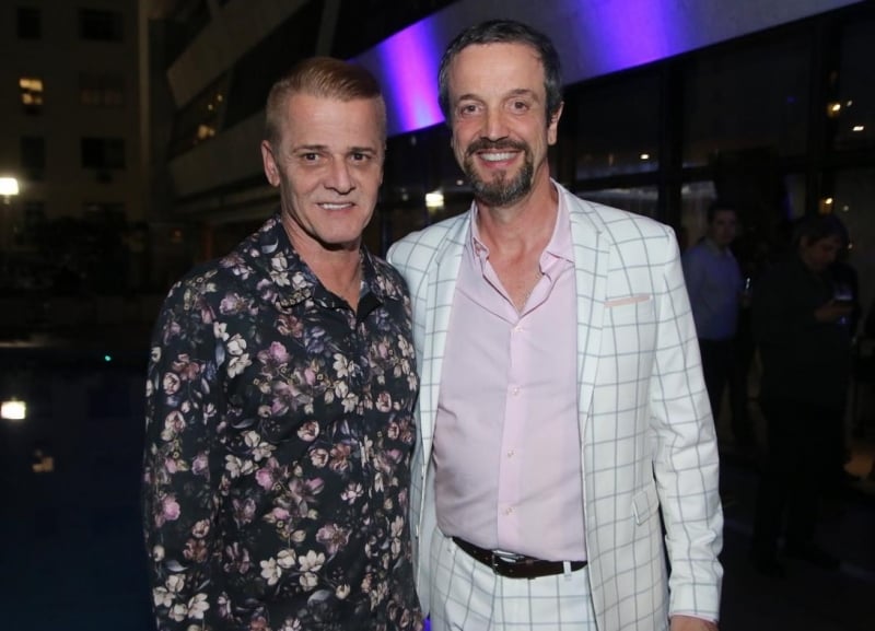 O carnavalesco Alexandre Louzada e Alexis de Vaulx no lançamento do Espaço Europa Brasil