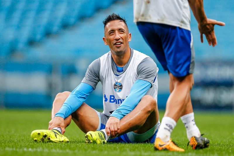 Barrios pronto para encarar o Cruzeiro na retomada do certame nacional