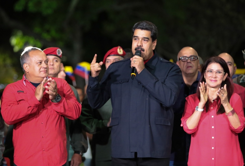 Maduro anunciou a medida para enfrentar "bloqueio" financeiro dos Estados Unidos