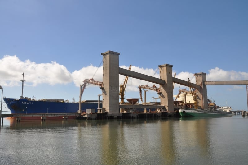 Atualmente, porto gaúcho tem calado com 12,8 metros e, com as obras, passaria para 14 metros (46 pés)